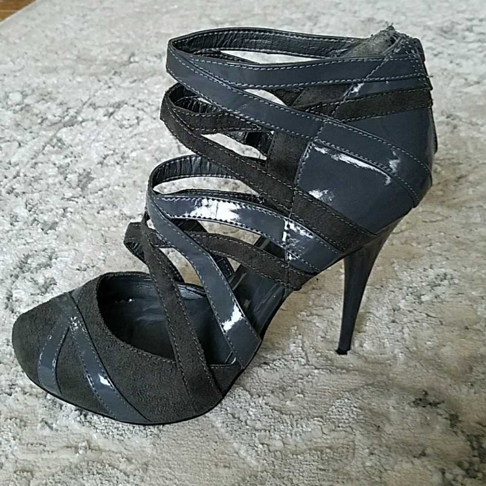 Gray heels